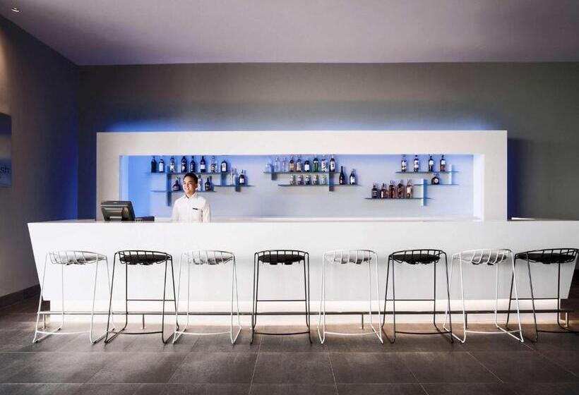 ホテル Pullman Miri Waterfront