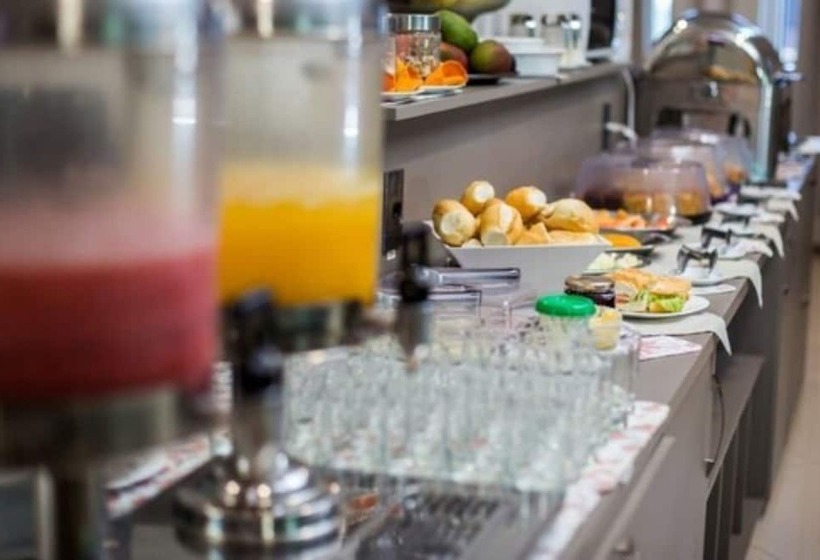 호텔 Pumma Business