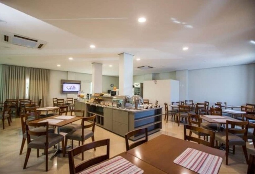 호텔 Pumma Business