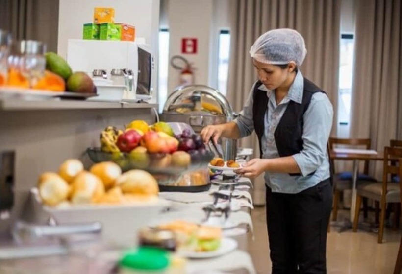 호텔 Pumma Business