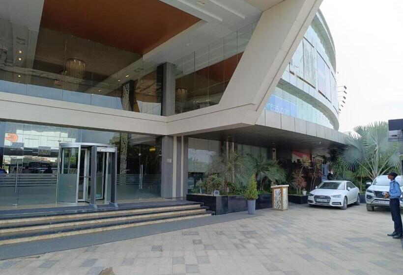 هتل Radisson Udaipur