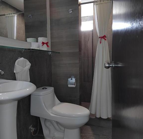 호텔 Ramada By Wyndham Tampico Centro