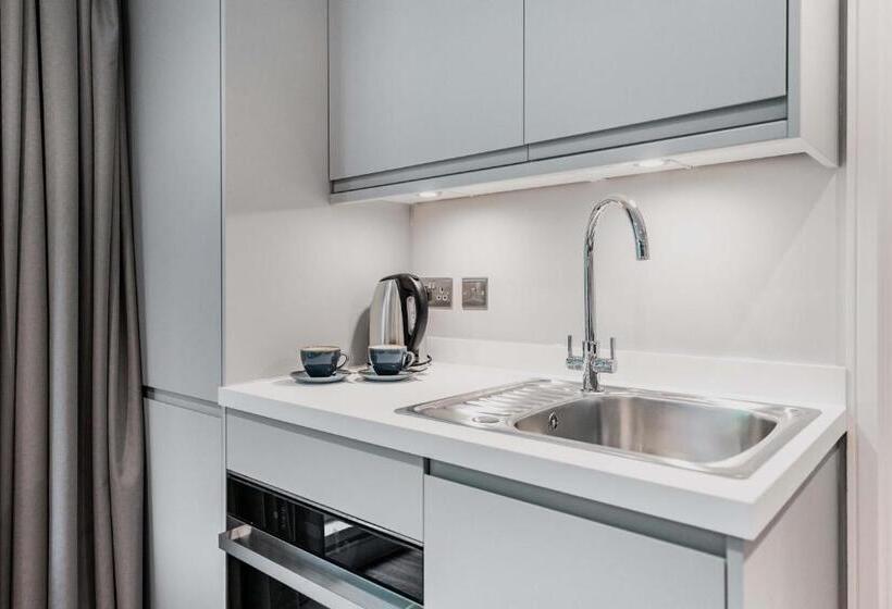 ホテル The Regent Apart