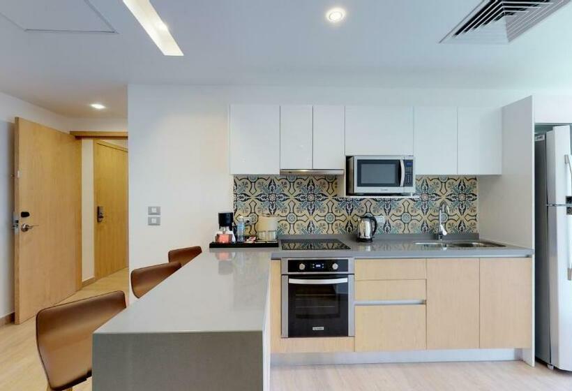 فندق Residences at The Fives