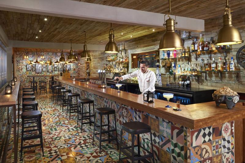 فندق Residences at The Fives