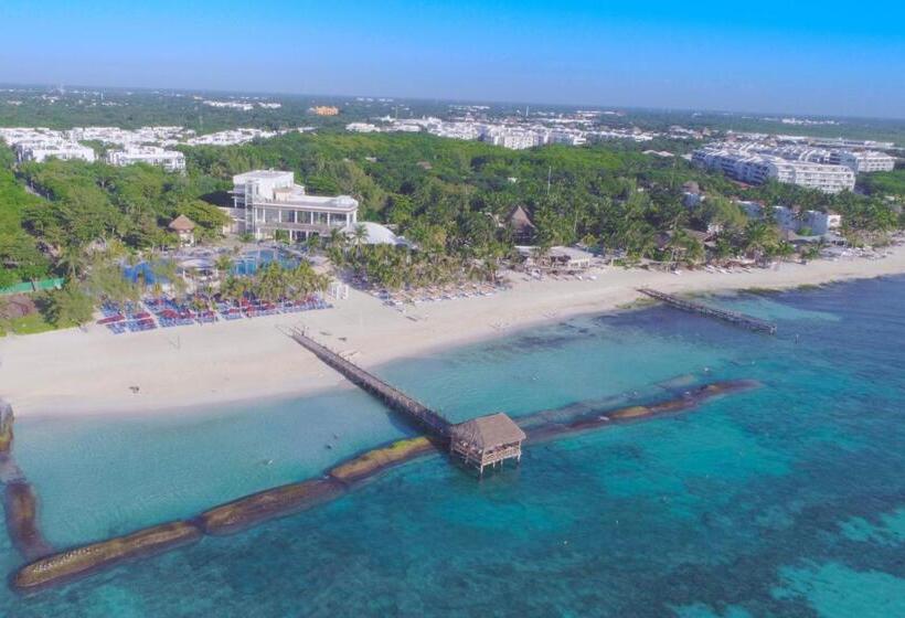 فندق Residences at The Fives