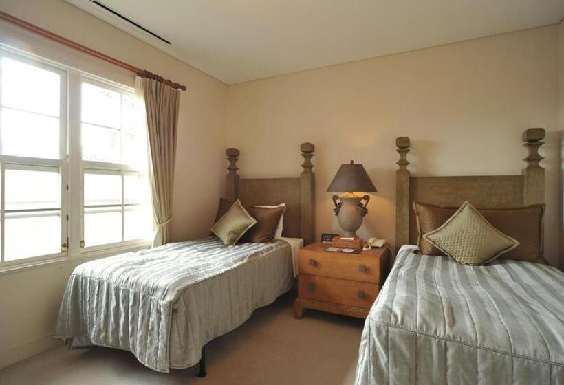 فندق Forest Hills Garden