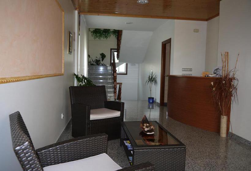 בית מלון כפרי Rochas