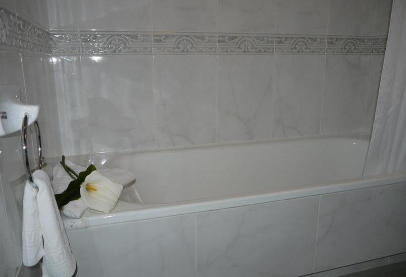 בית מלון כפרי Rochas