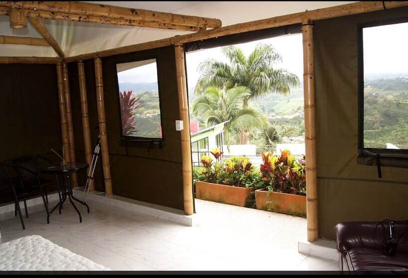 هتل روستایی Raices Del Guadual