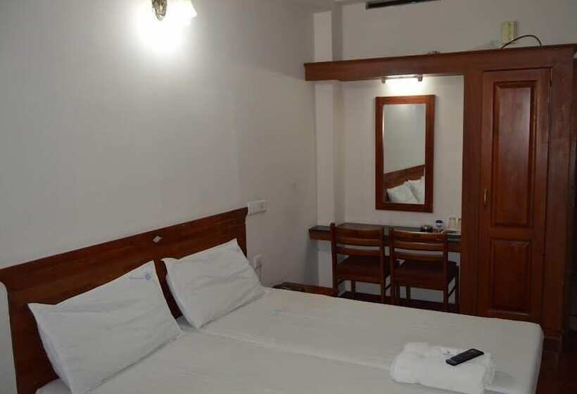 Hotel Shalimar Residency