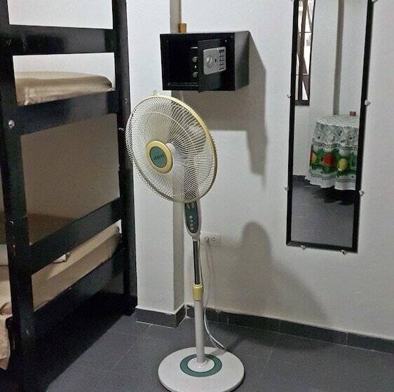 בית מלון כפרי Sheylla's Place