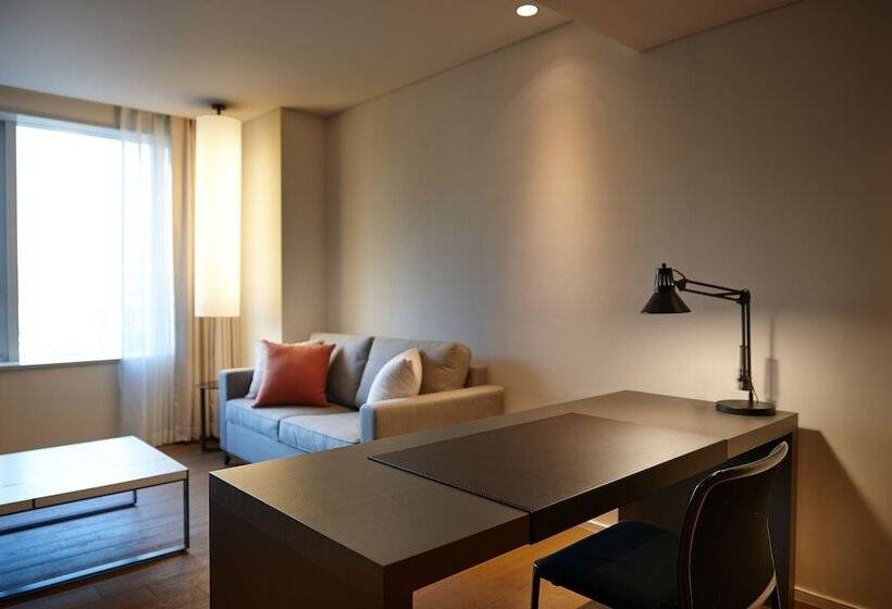 ホテル Shilla Stay Cheonan   Samsung Display City