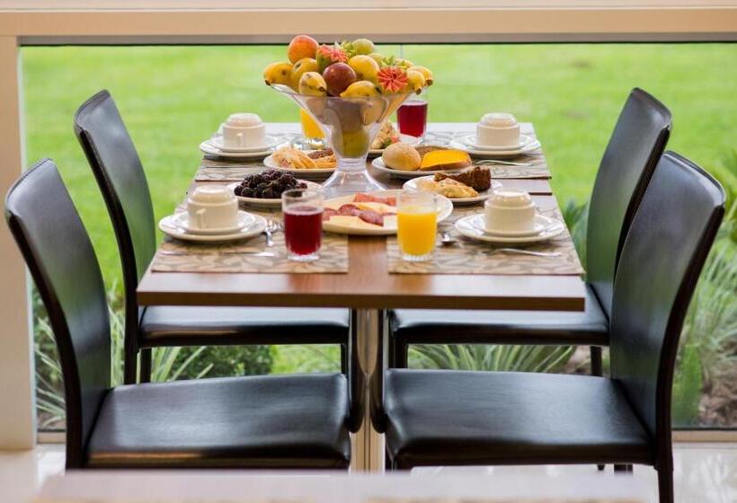 Sky Premium Hotel Gramado   ótima Localização