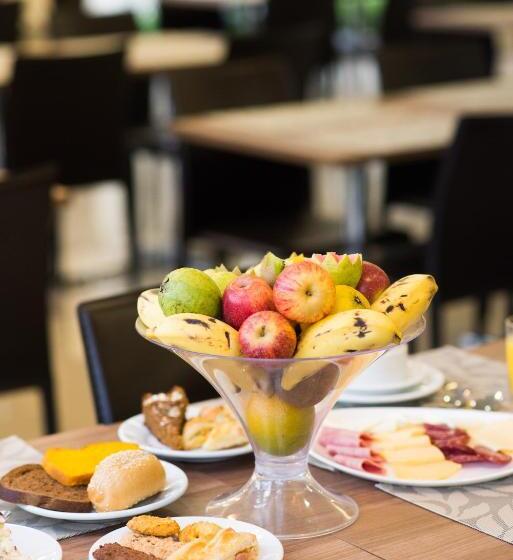 Sky Premium Hotel Gramado   ótima Localização