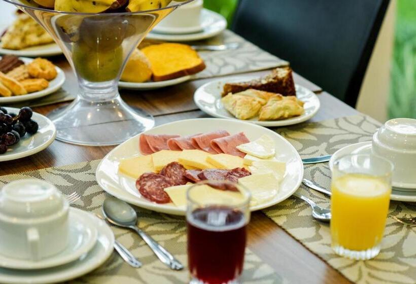 Sky Premium Hotel Gramado   ótima Localização