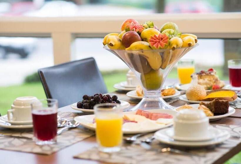 Sky Premium Hotel Gramado   ótima Localização