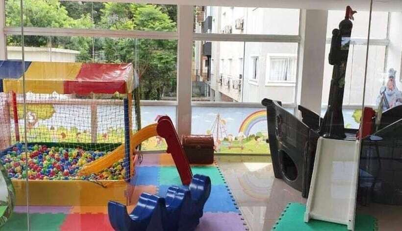 Sky Premium Hotel Gramado   ótima Localização