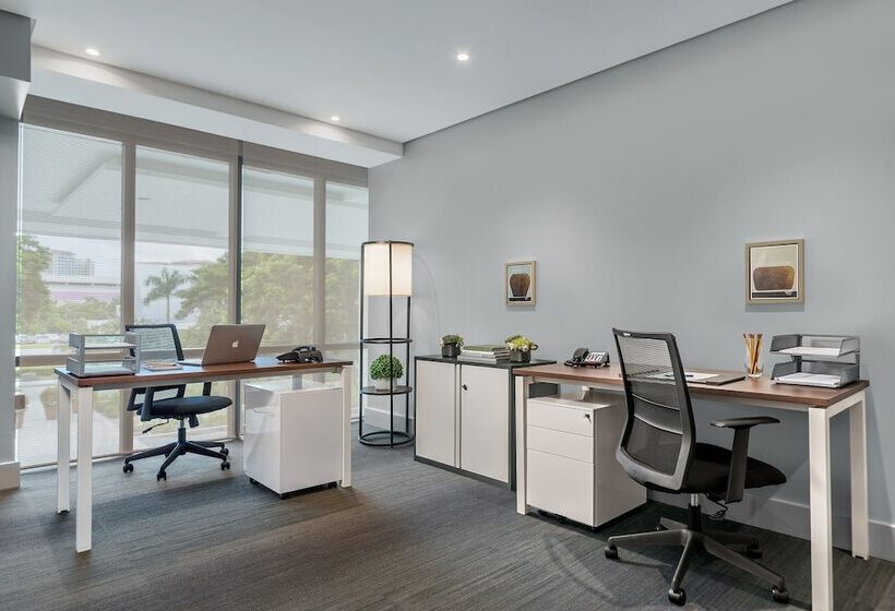 בית מלון כפרי Somerset Alabang Manila