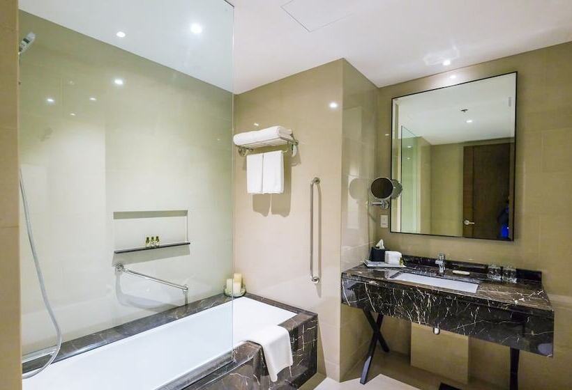 בית מלון כפרי Somerset Alabang Manila