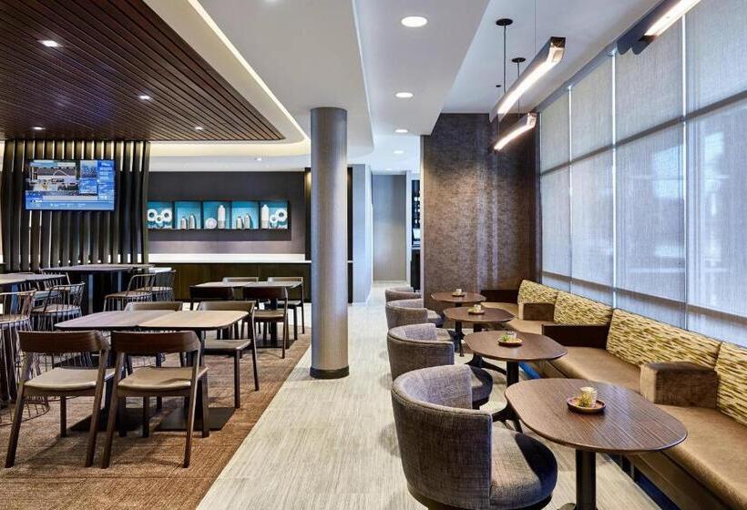 فندق Springhill Suites By Marriott Cleveland Independence