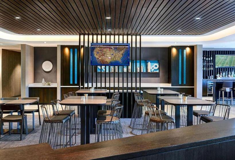 فندق Springhill Suites By Marriott Cleveland Independence