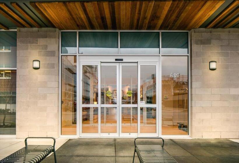 فندق Staybridge Suites Des Moines Downtown, An Ihg