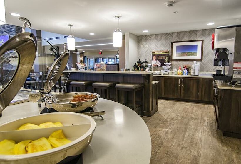 فندق Staybridge Suites Marquette, An Ihg