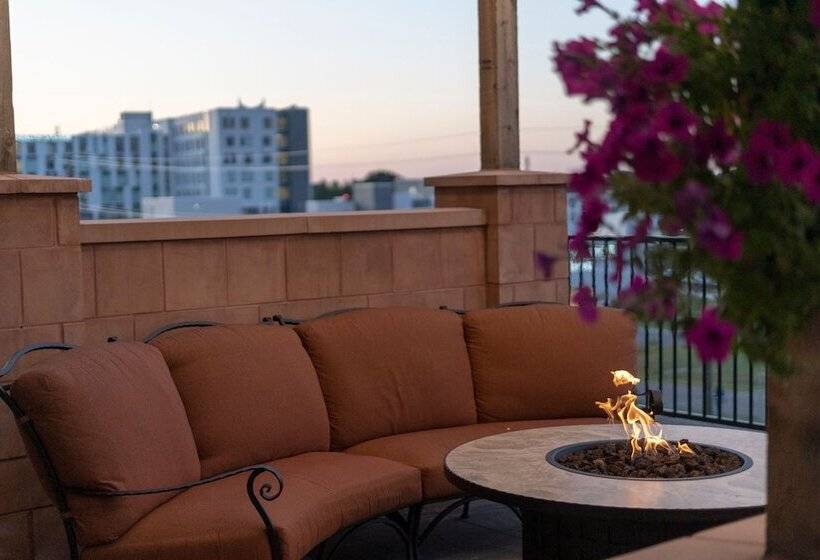 فندق Staybridge Suites Marquette, An Ihg