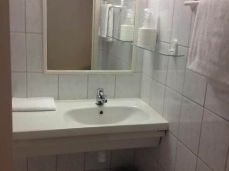 Отель Svartisen