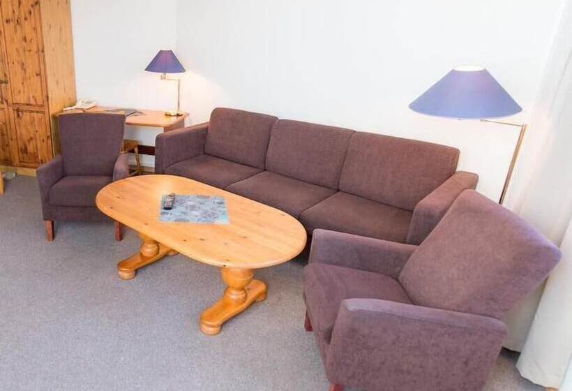 Отель Svartisen