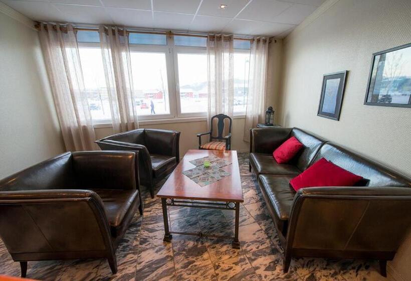 Отель Svartisen