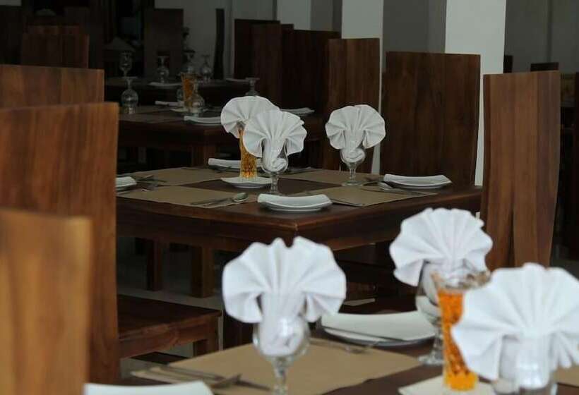 酒店 The Queensburry City