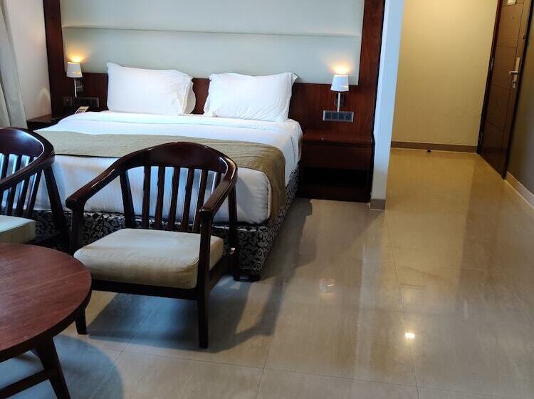Hotel The Raviz Calicut