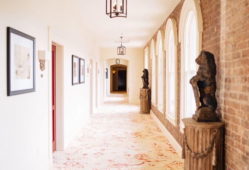 فندق The Southern