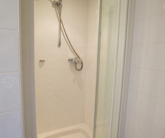 בית מלון כפרי The Talbot Inn