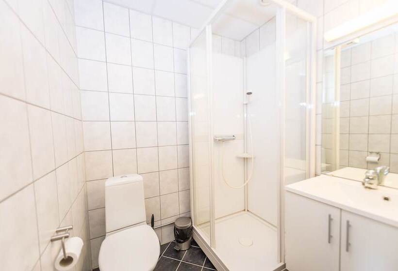 هتل Toranes Overnatting