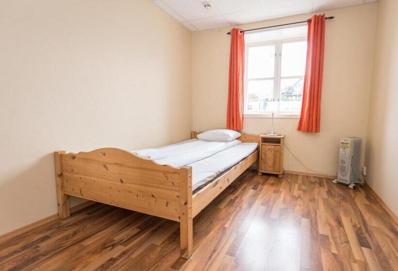 هتل Toranes Overnatting