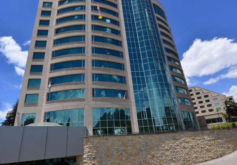 호텔 Torres De Suites By Inamazonas