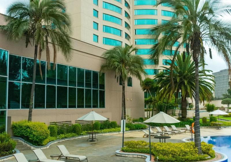 هتل Torres De Suites By Inamazonas