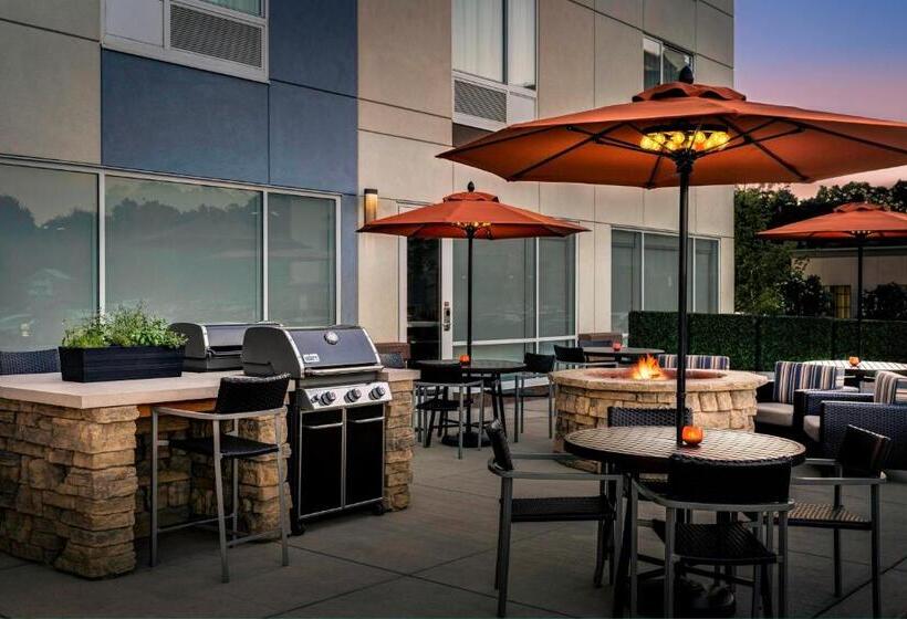 בית מלון כפרי Towneplace Suites By Marriott Pittsburgh Harmarville