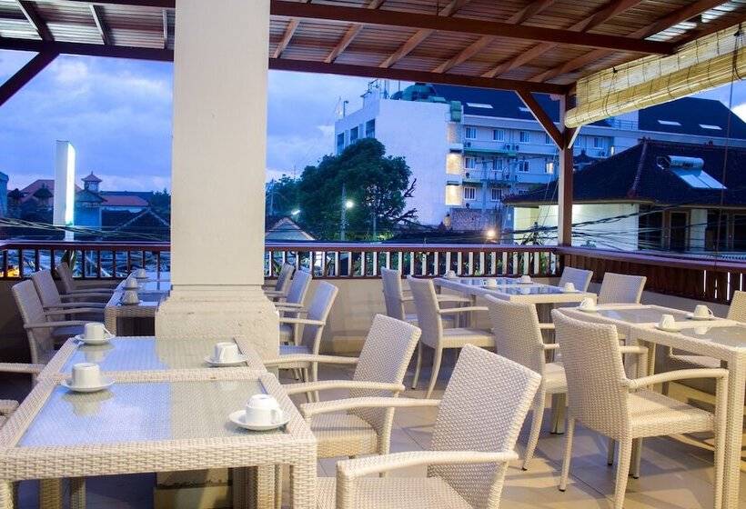 호텔 Transera Kamini Legian