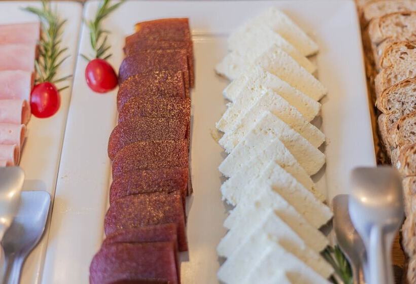 Отель Villareal  Charme