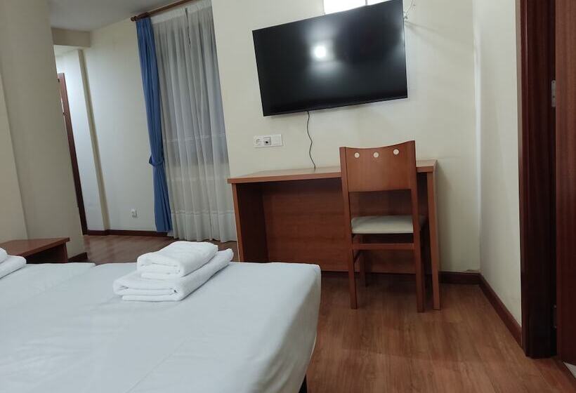 Отель Insidehome Zaravencia Plaza Mayor