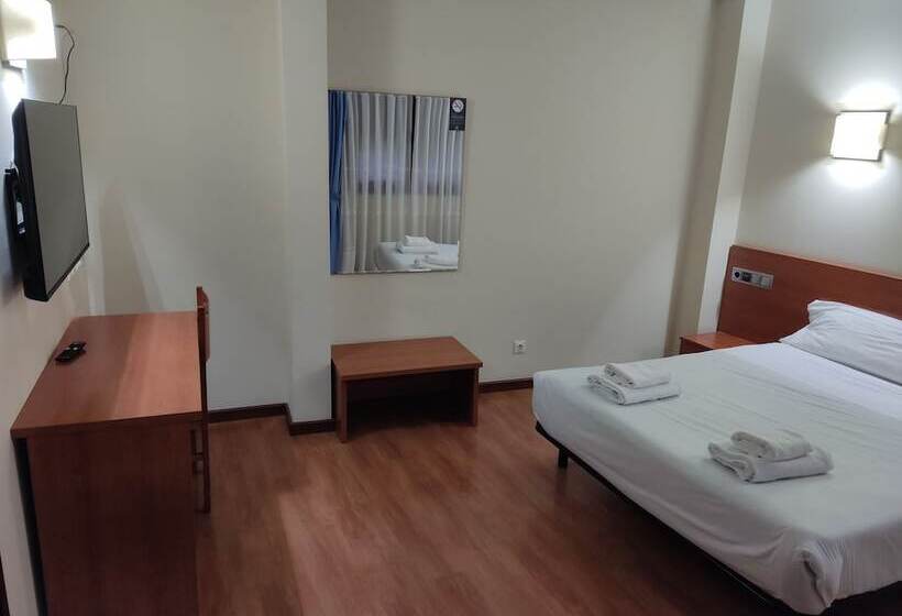 Отель Insidehome Zaravencia Plaza Mayor