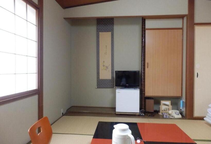 Kikunoya Ryokan