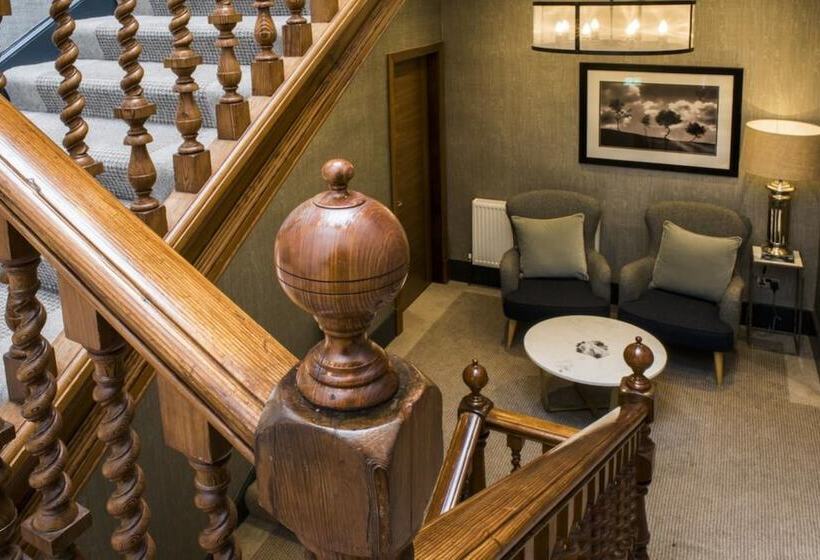 Kinnettles Hotel & Spa