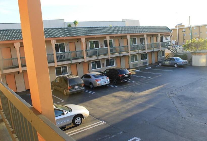 فندق على الطريق El Rancho Inn Hawthorne