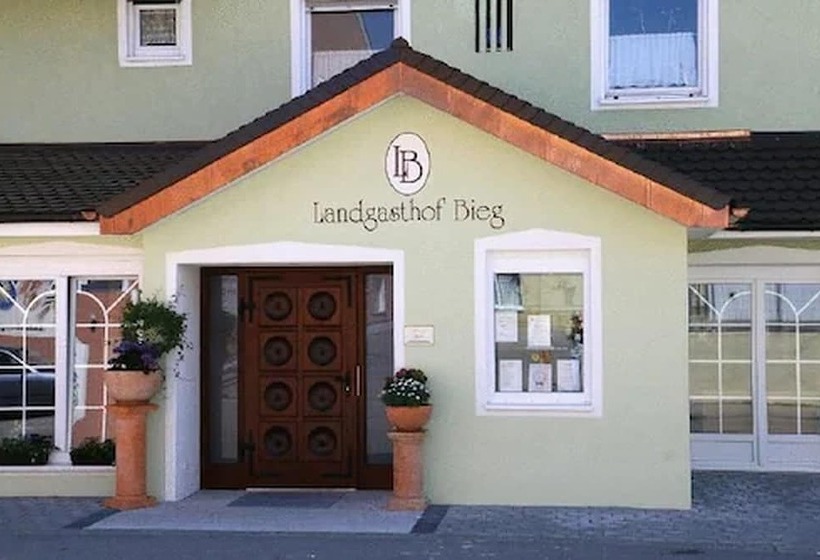 ペンション Landgasthof Bieg