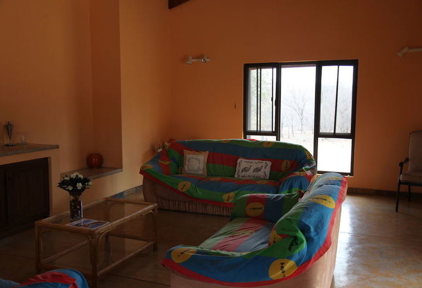 Пансион Lili Bush Guesthouse